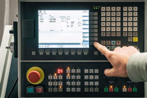 advantages of cnc part programming|how does cnc programming work.